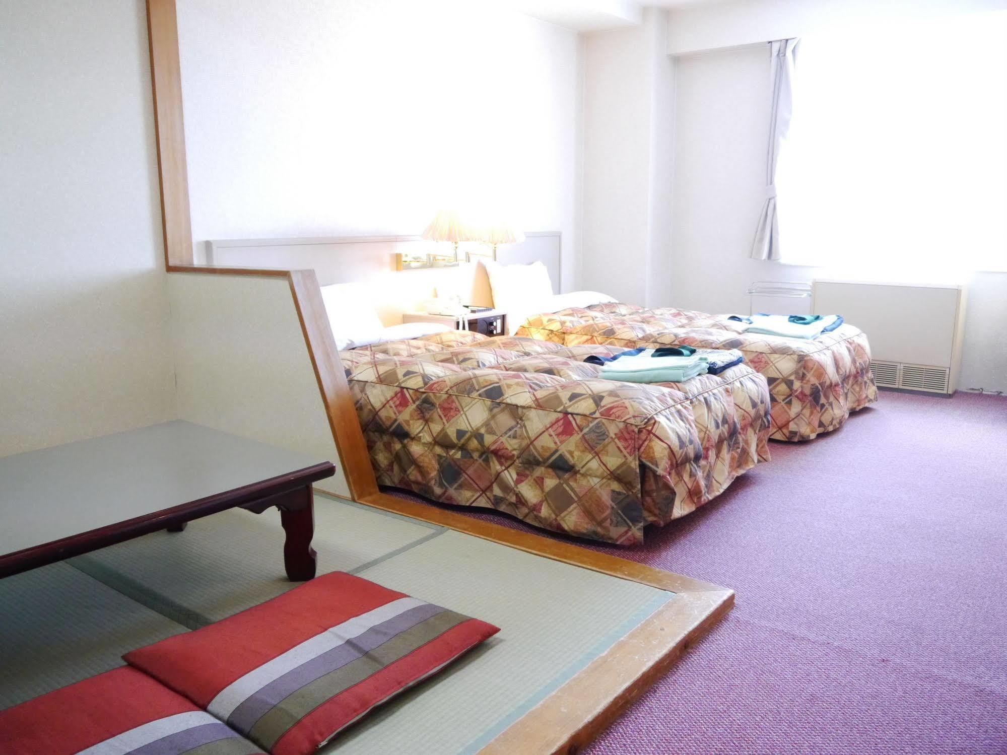 Hotel Park Hills Kamifurano Exterior photo